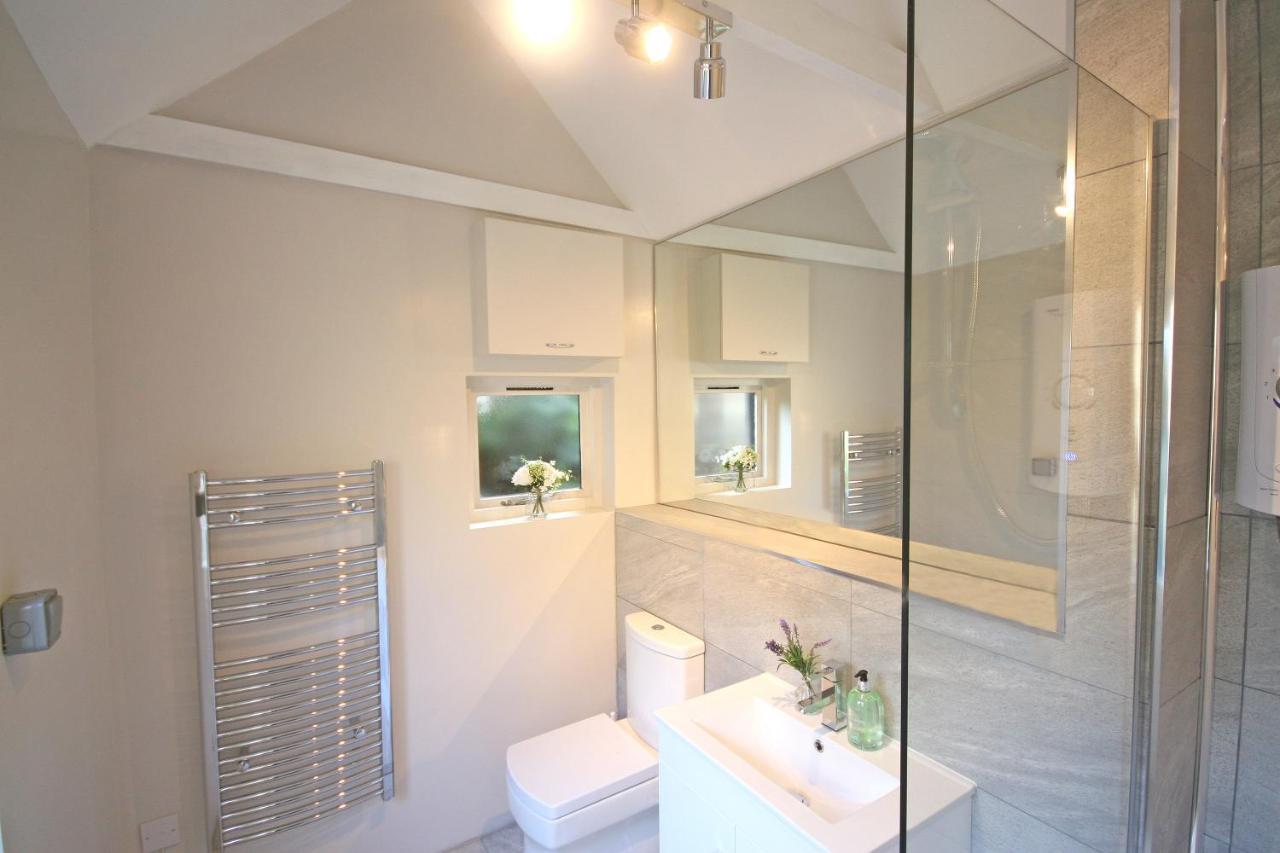Yealm Cabin Self Catering Log Cabin In Devon With Hot Tub Plymouth Buitenkant foto